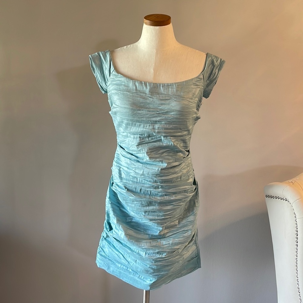 ALEX EVENINGS formal off shoulders CRUSHED TAFFETA stretch mini sheath dress 10